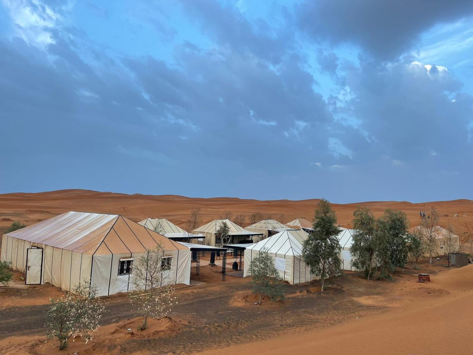 Sahara Traveling Camp Hotel Merzouga Ngoại thất bức ảnh